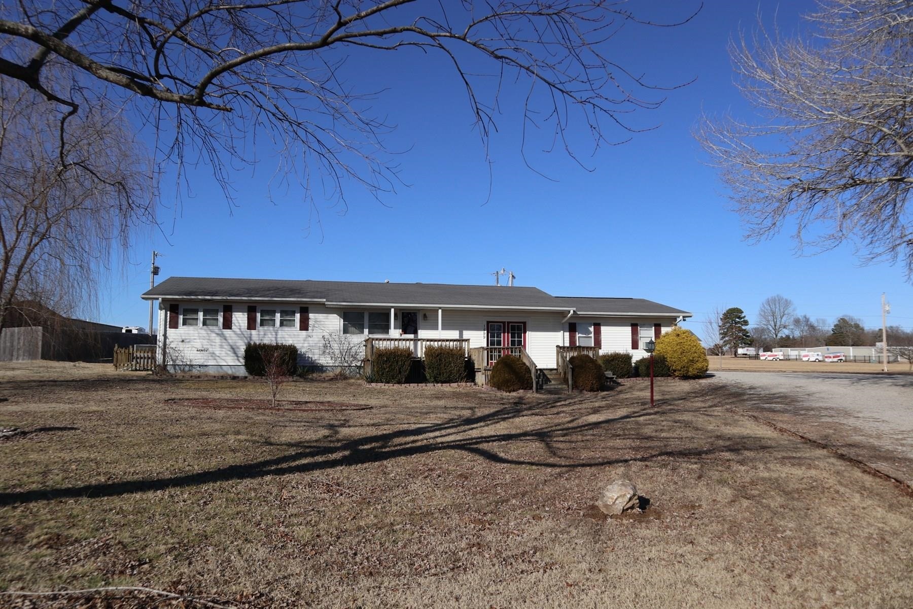 Property Photo:  1599 Rossi Road  AR 72653 