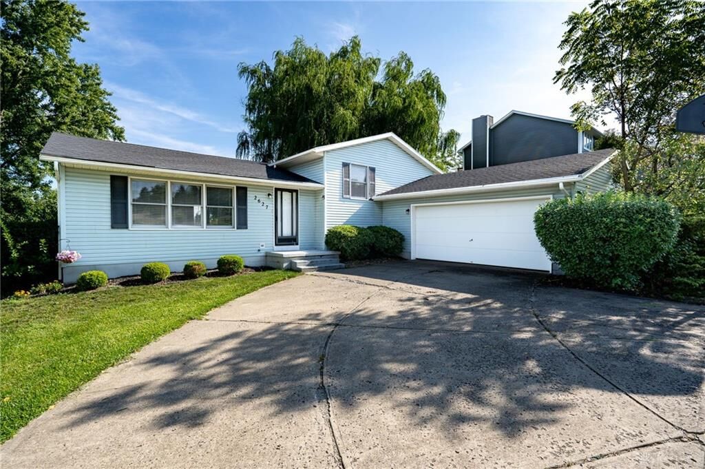 Property Photo: 2627 Coral Ridge Court OH 45449