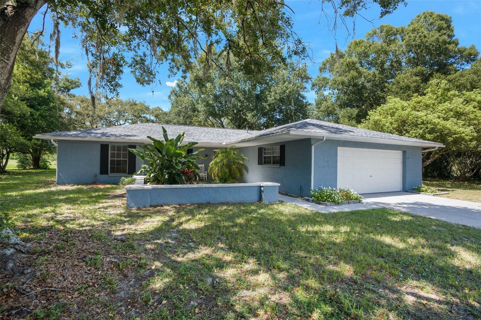 Property Photo:  7321 Gates Circle  FL 34606 