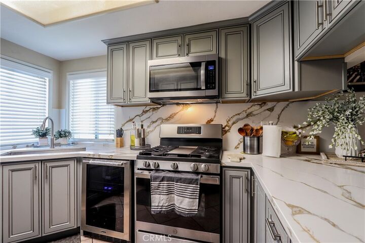 Property Photo:  11473 Queensborough Street  CA 92503 