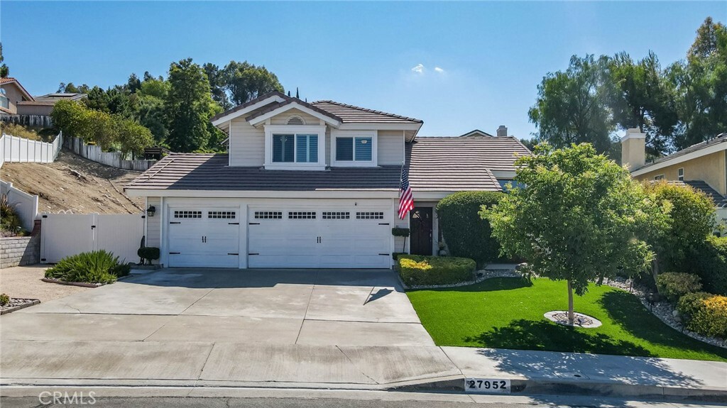 Property Photo:  27952 Park Meadow Drive  CA 91387 