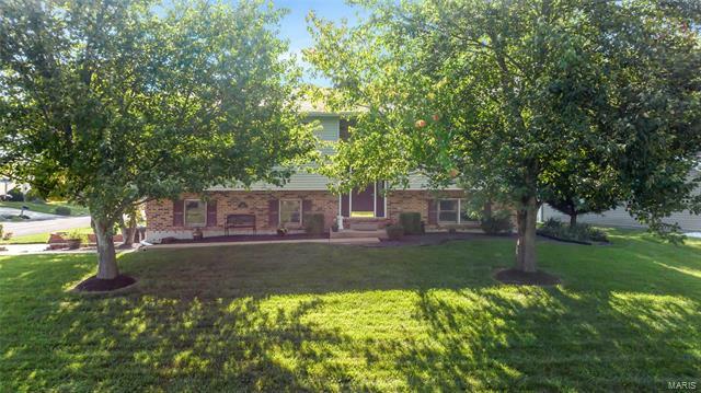 Property Photo:  403 Wilson Drive  IL 62236 