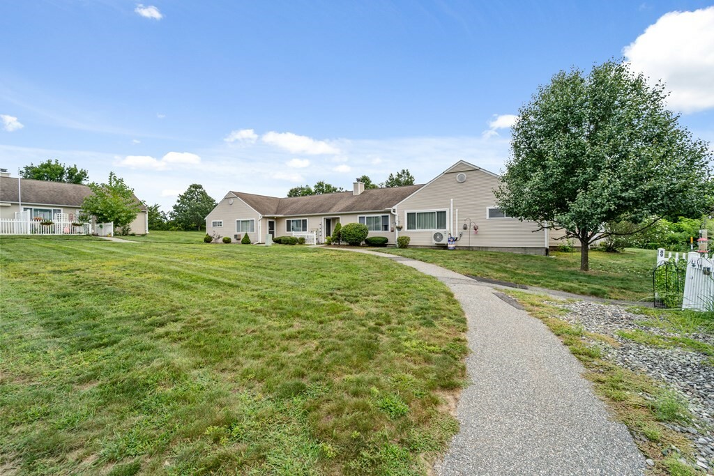 Property Photo: 95 Collins St E-6 MA 01022