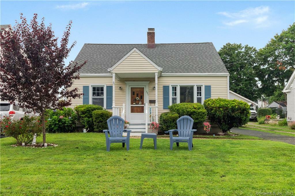 Property Photo:  391 Washington Parkway  CT 06615 