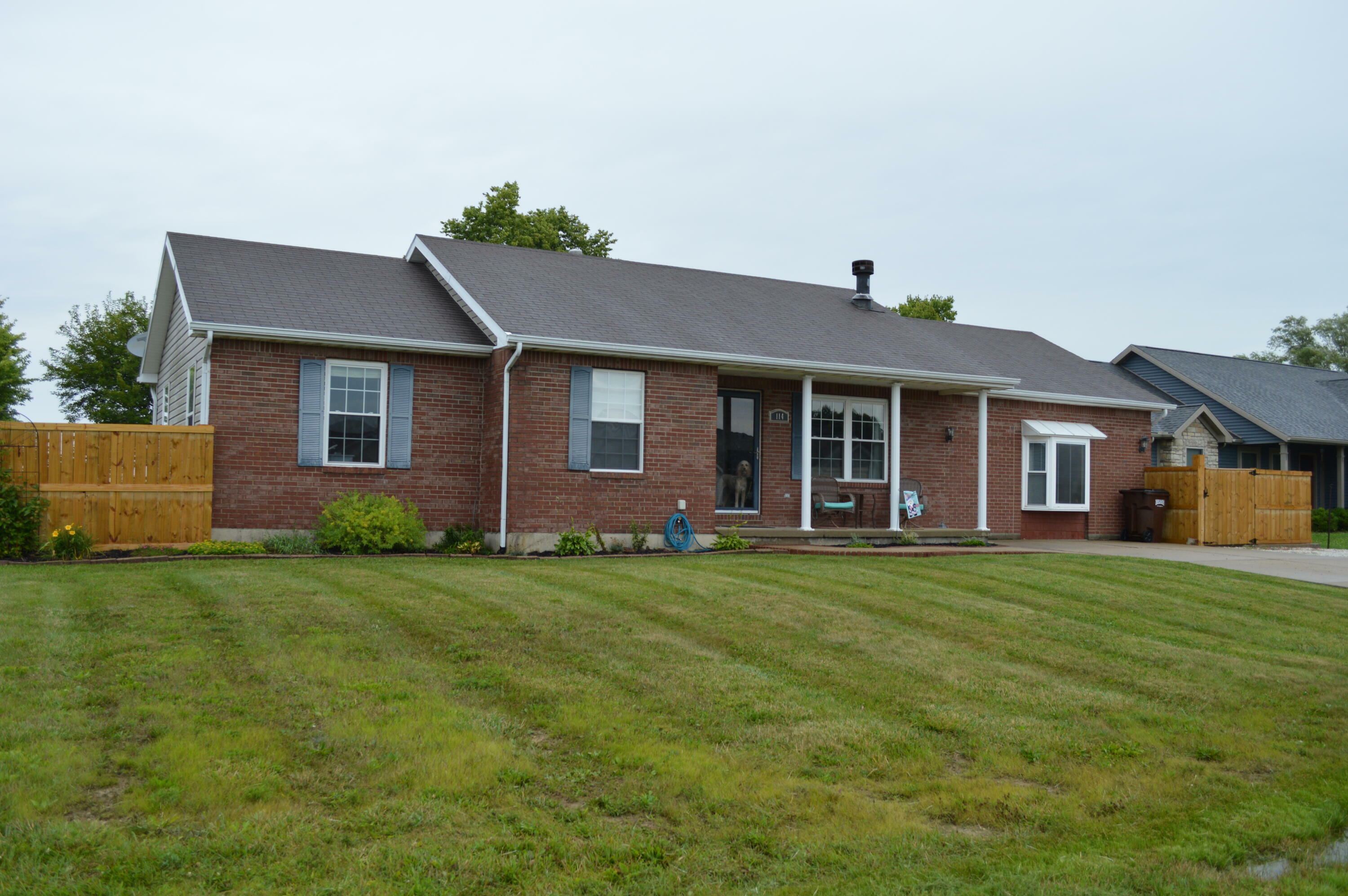 Property Photo:  114 Dublin Lane  OH 43072 