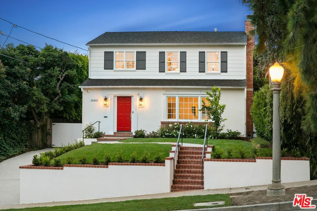 Property Photo: 10312 Cheviot Dr CA 90064