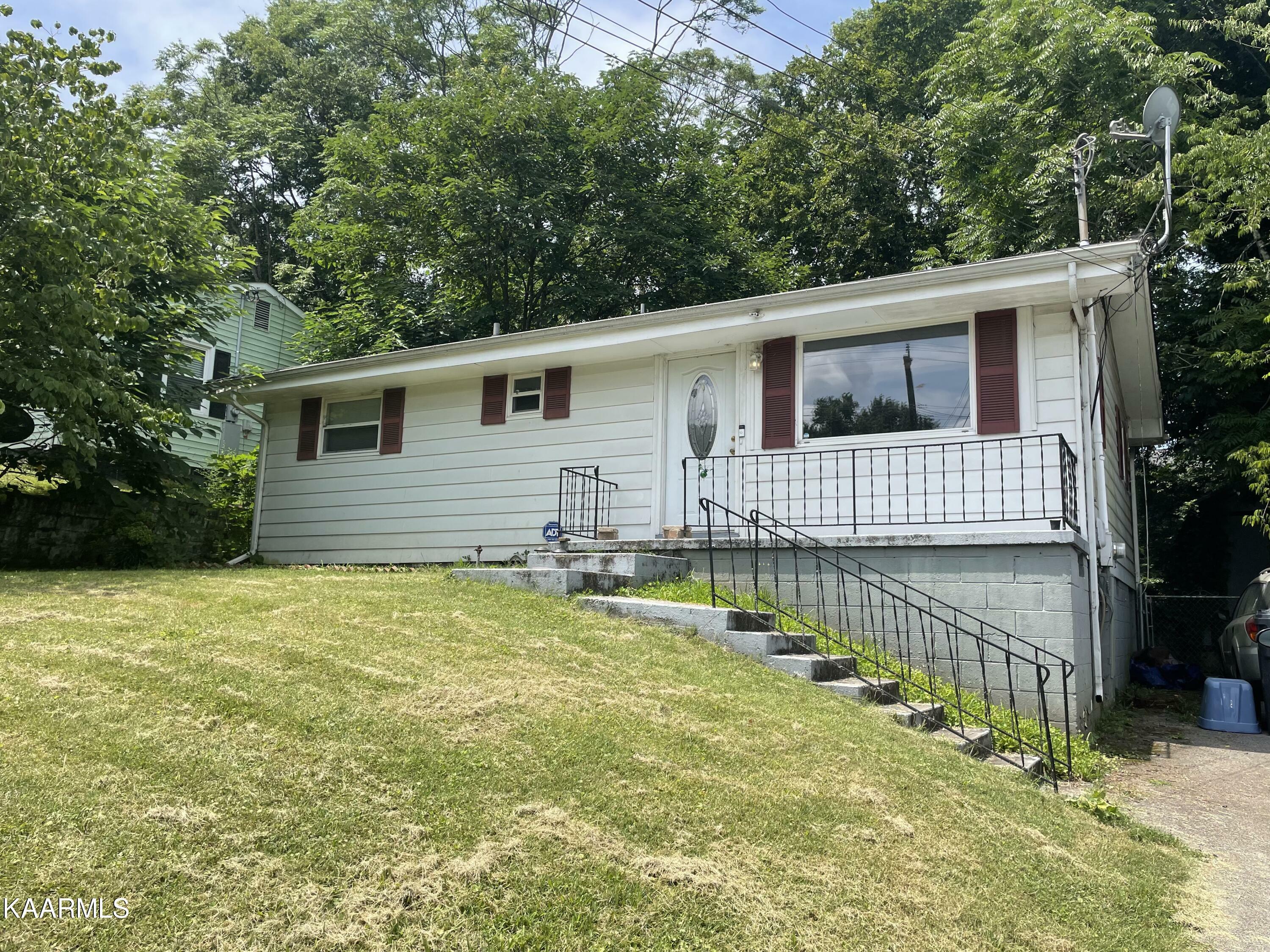 Property Photo:  1209 E Red Bud Rd  TN 37920 