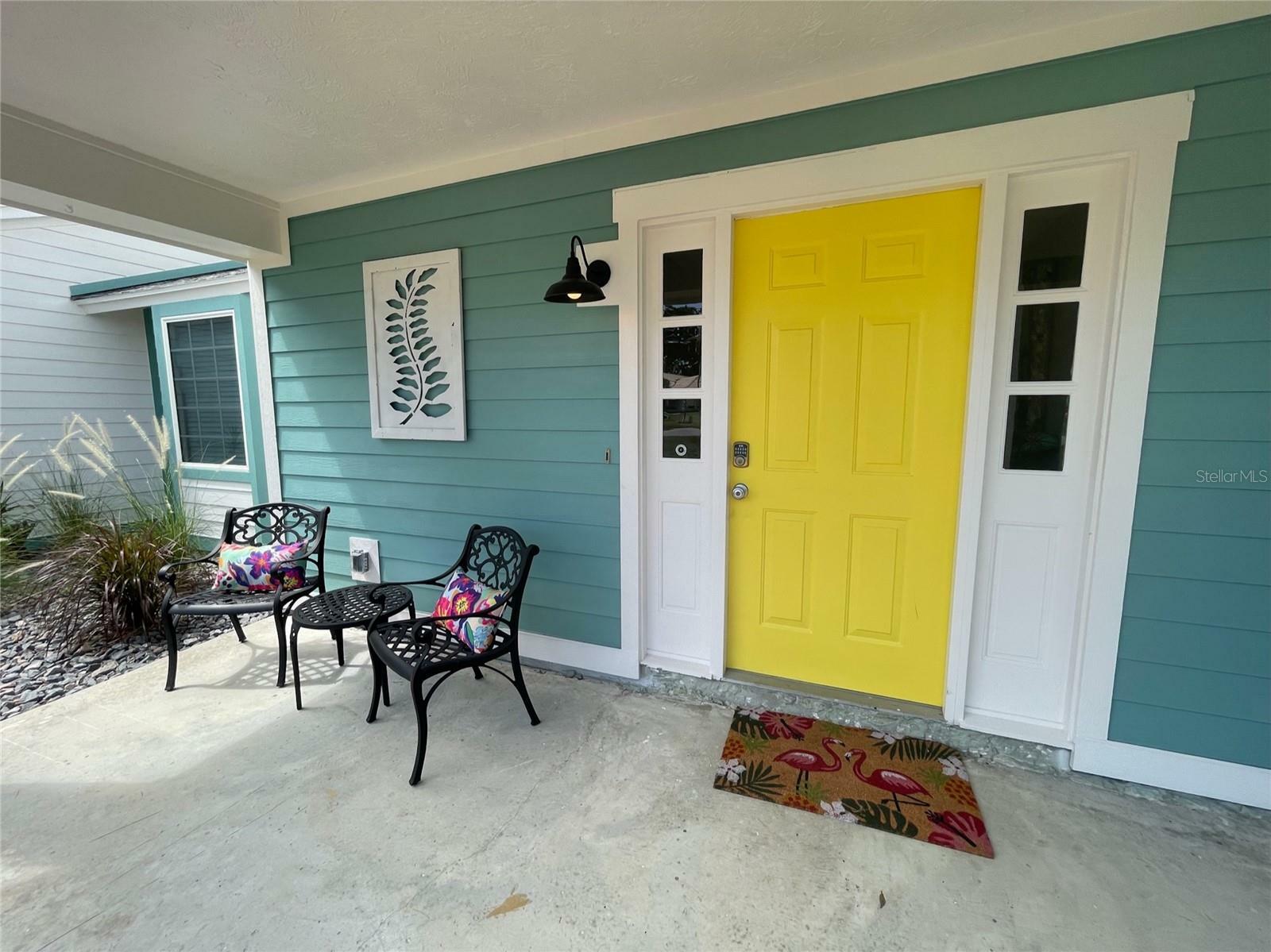 Property Photo:  5005 Canterbury Drive  FL 34243 