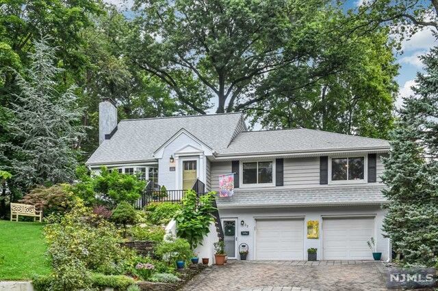 Property Photo:  33 Goodviet Place  NJ 07452 