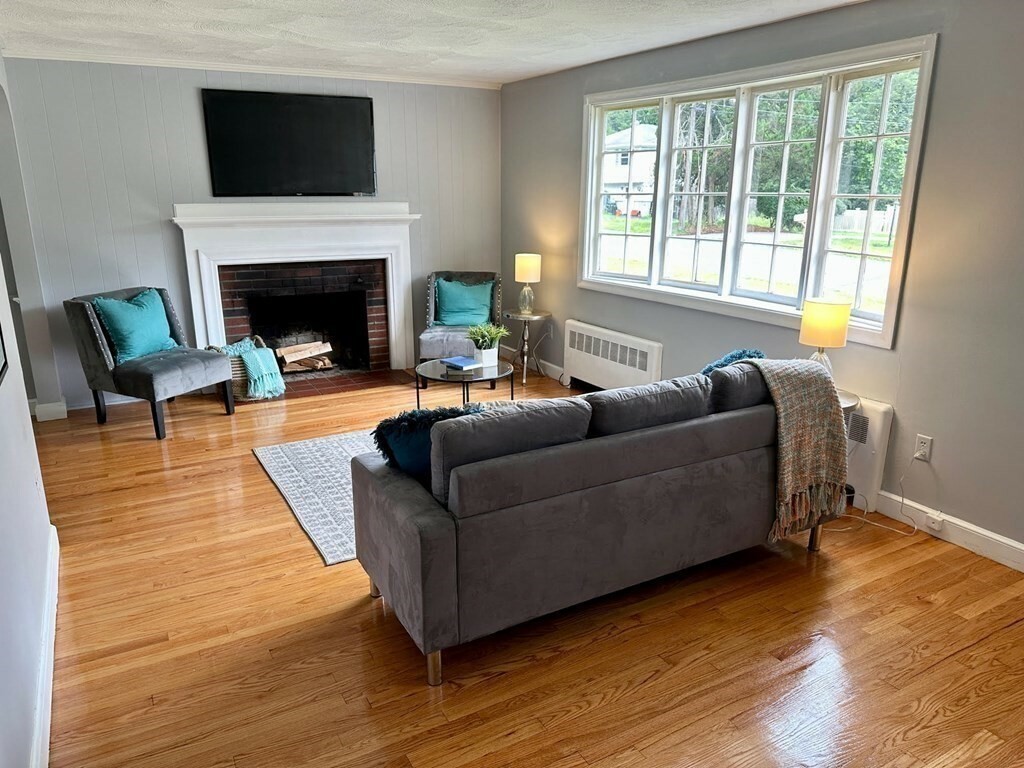Property Photo: 11 Ross Rd MA 02421