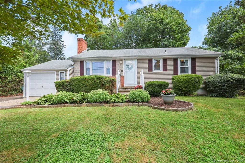 Property Photo:  15 Morrell Avenue  CT 06461 