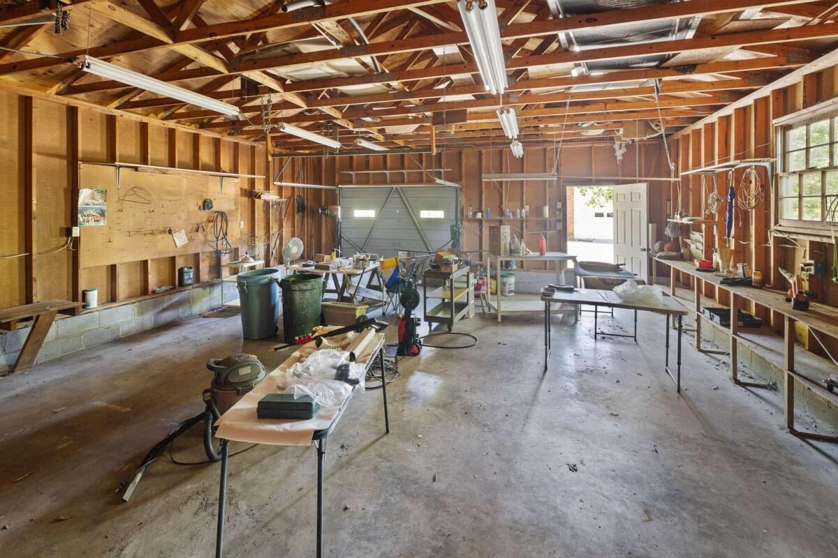 Property Photo: 1158 Chulio Road SE GA 30161