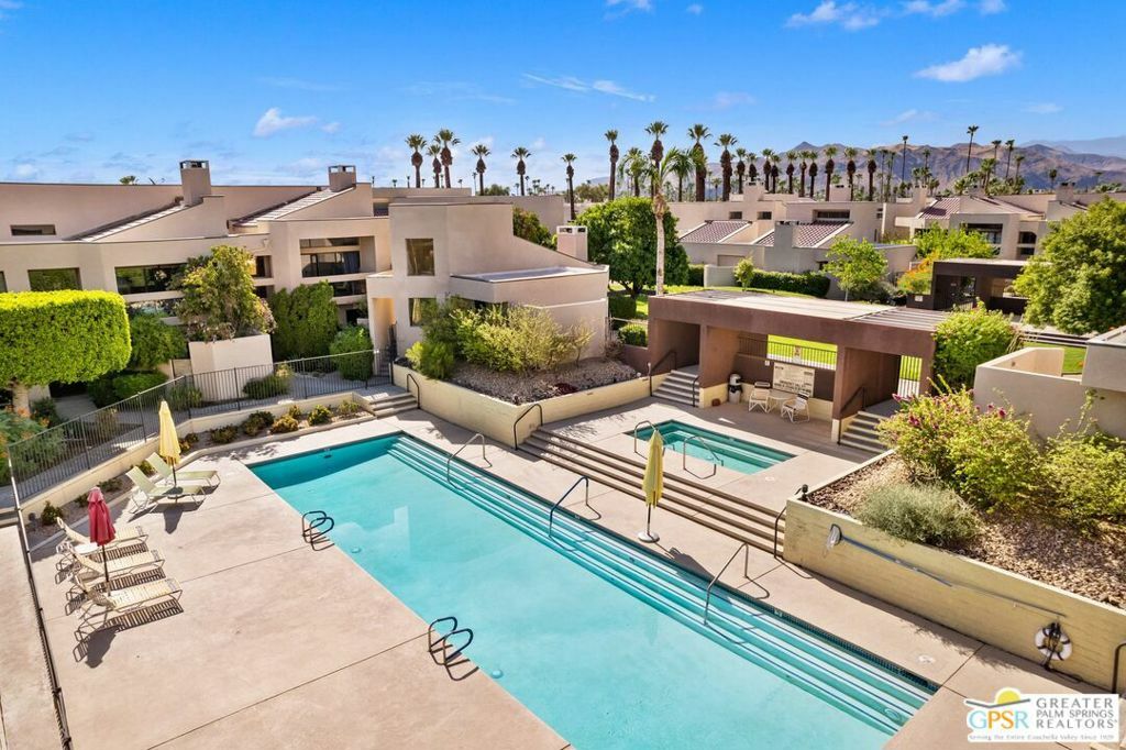 455 W Club Drive  Palm Springs CA 92262 photo