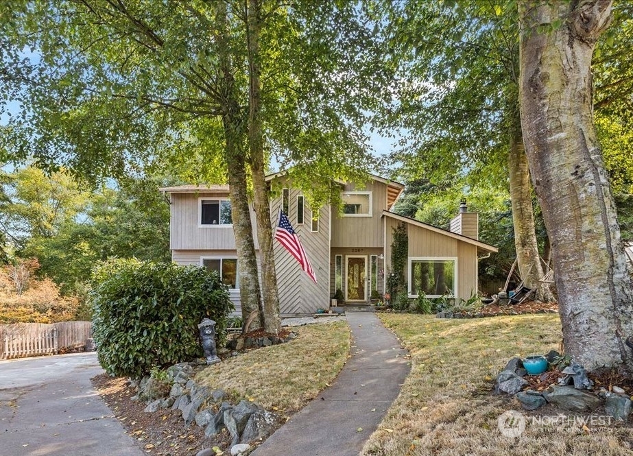 Property Photo:  2260 Darvic Place  WA 98277 