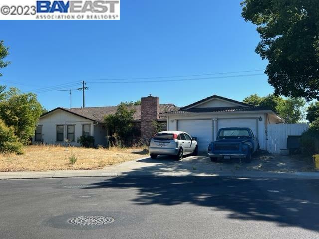 Property Photo:  1272 Eastridge Pl.  CA 95336 