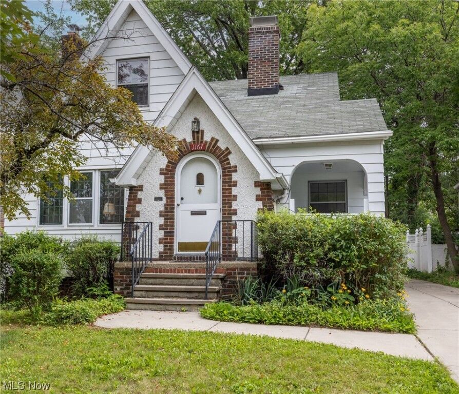 Property Photo:  1167 Oxford Road  OH 44121 