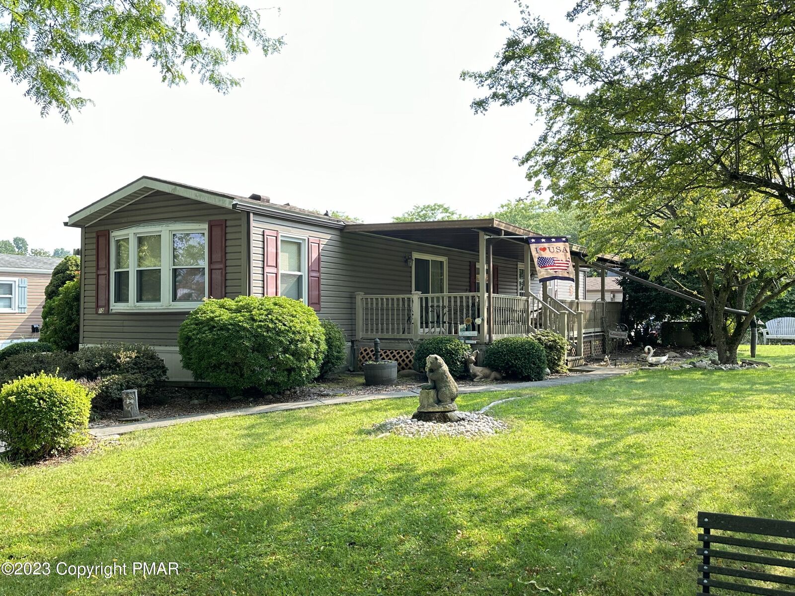 Property Photo:  10 Revolutionary Road  PA 18343 