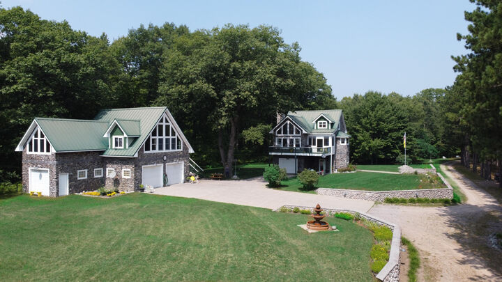 8050 E Sand Ridge Rd  Goetzville MI 49736 photo