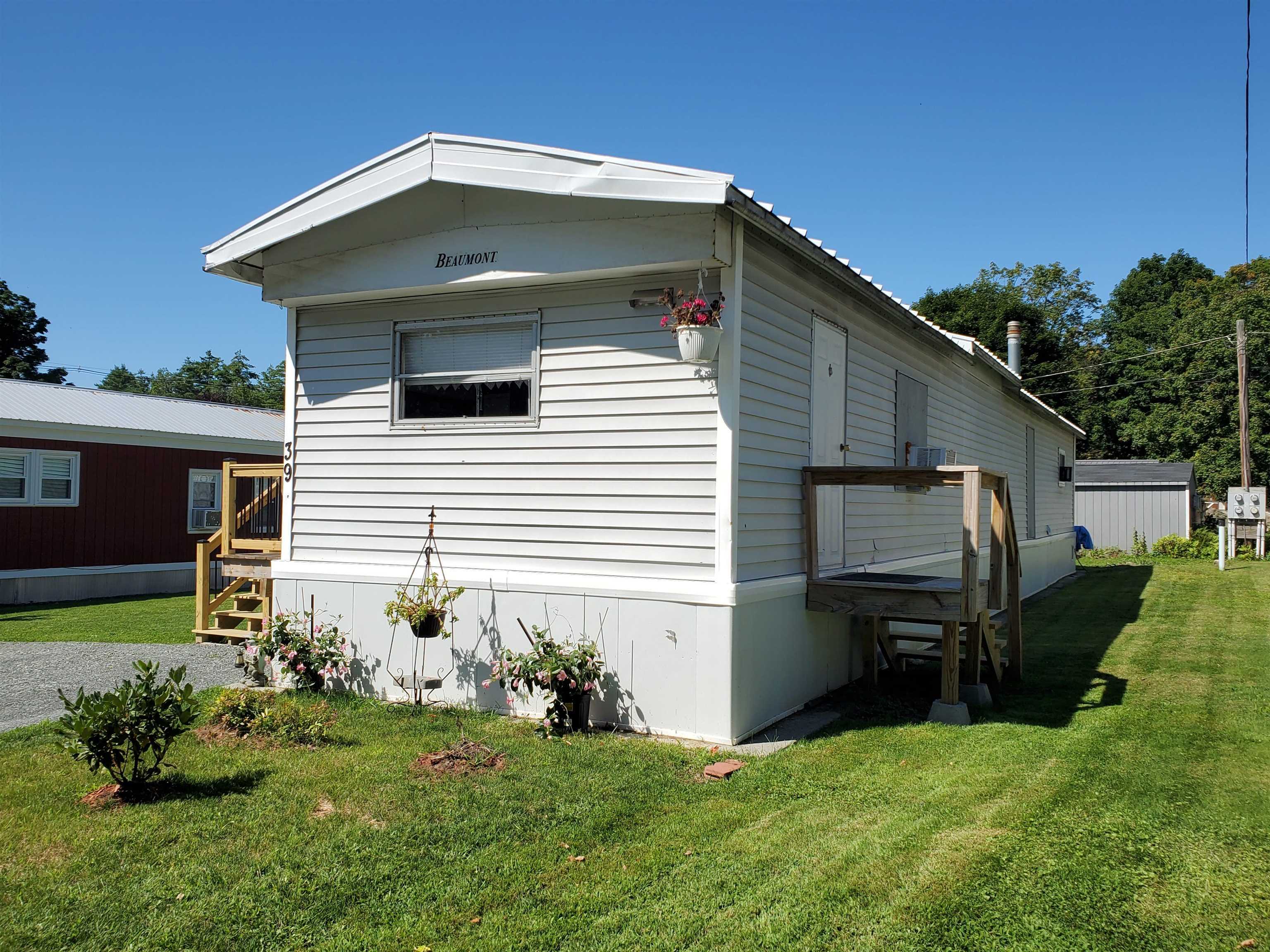 Property Photo:  22 Rudsboro Road 39  NH 03766 