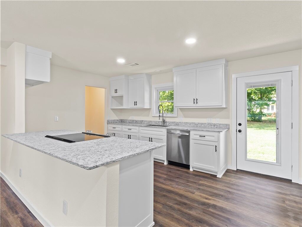 Property Photo:  2720 W Mount Comfort Road  AR 72704 