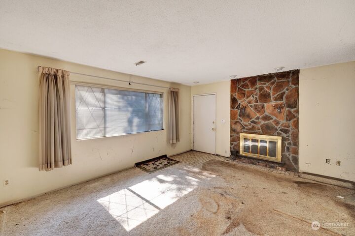 Property Photo:  26418 187th Avenue SE  WA 98042 