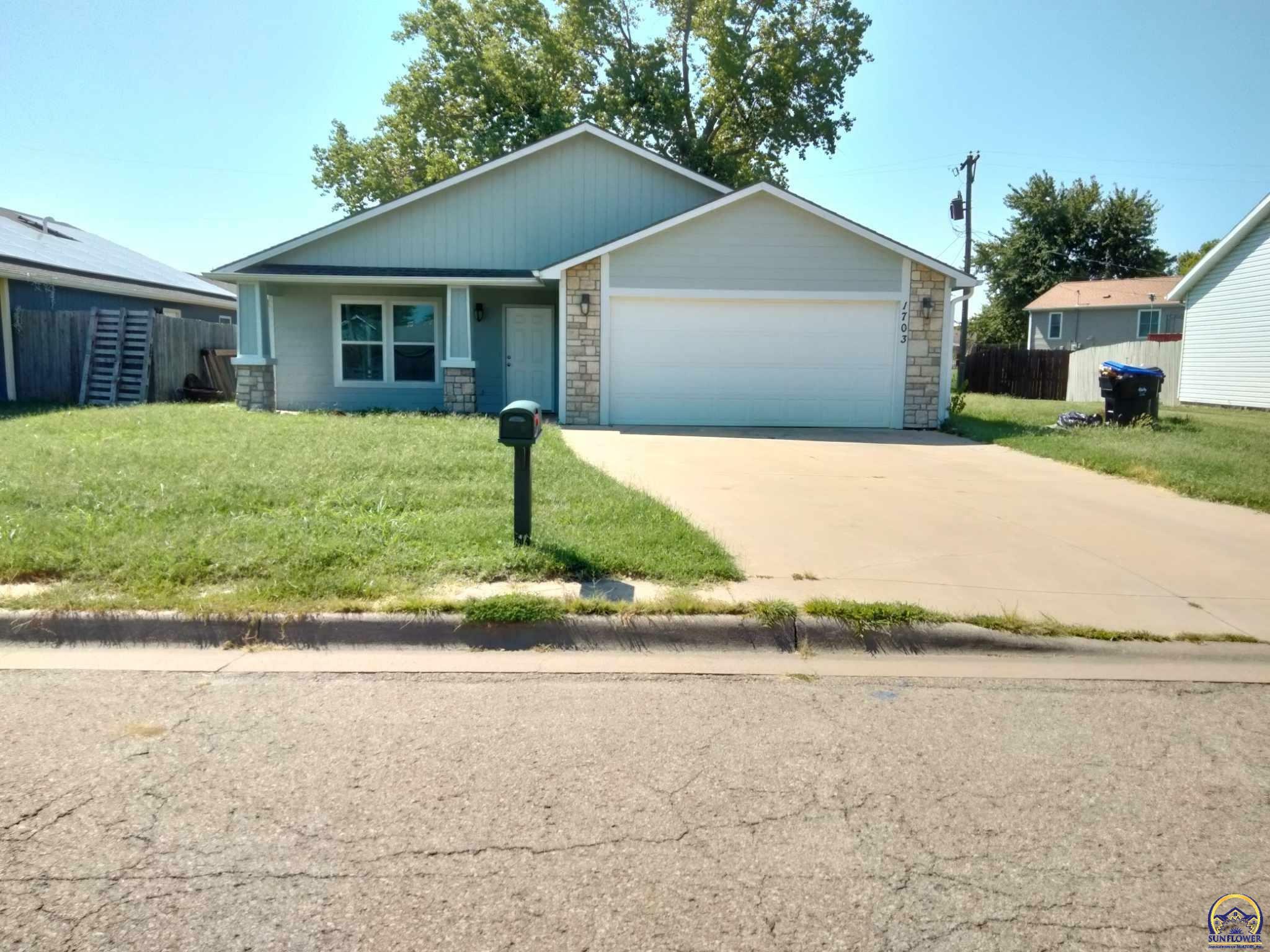 1703 SW 72nd Ter  Topeka KS 66619 photo