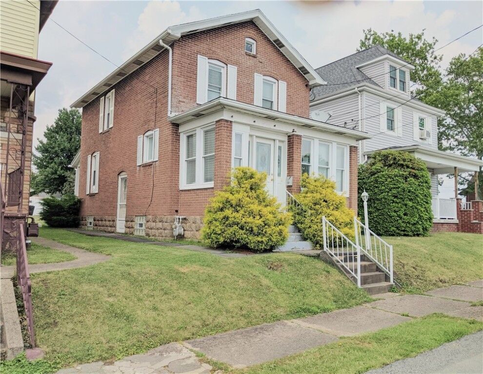 Property Photo: 504 George St PA 15683