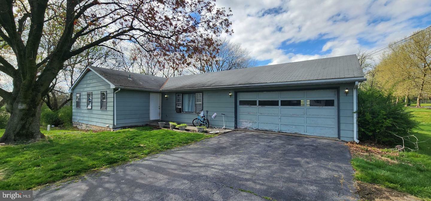 Property Photo:  687 College Garden Drive  PA 19530 