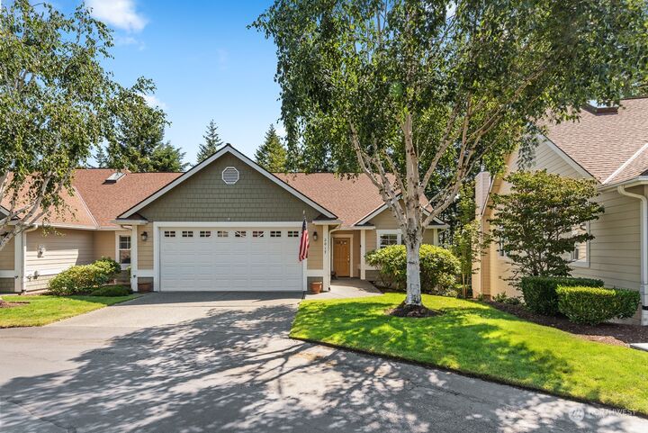 Property Photo: 2017 Cascade Court 22 WA 98221