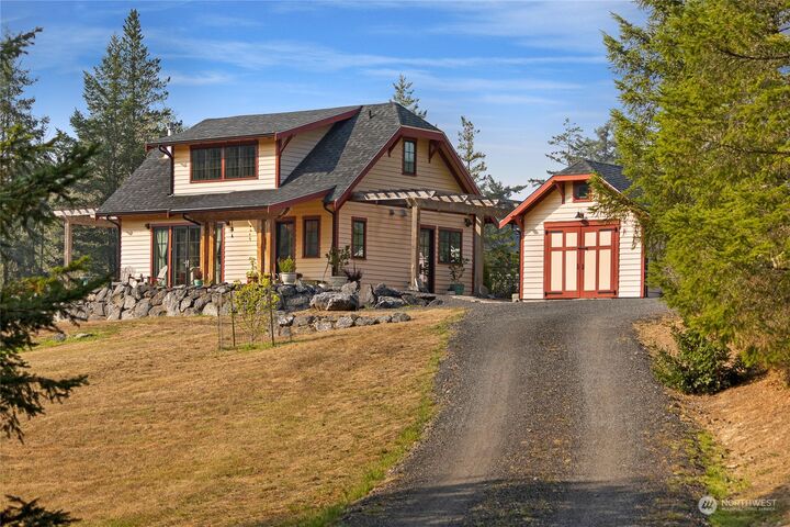 Property Photo: 181 Private Place WA 98250