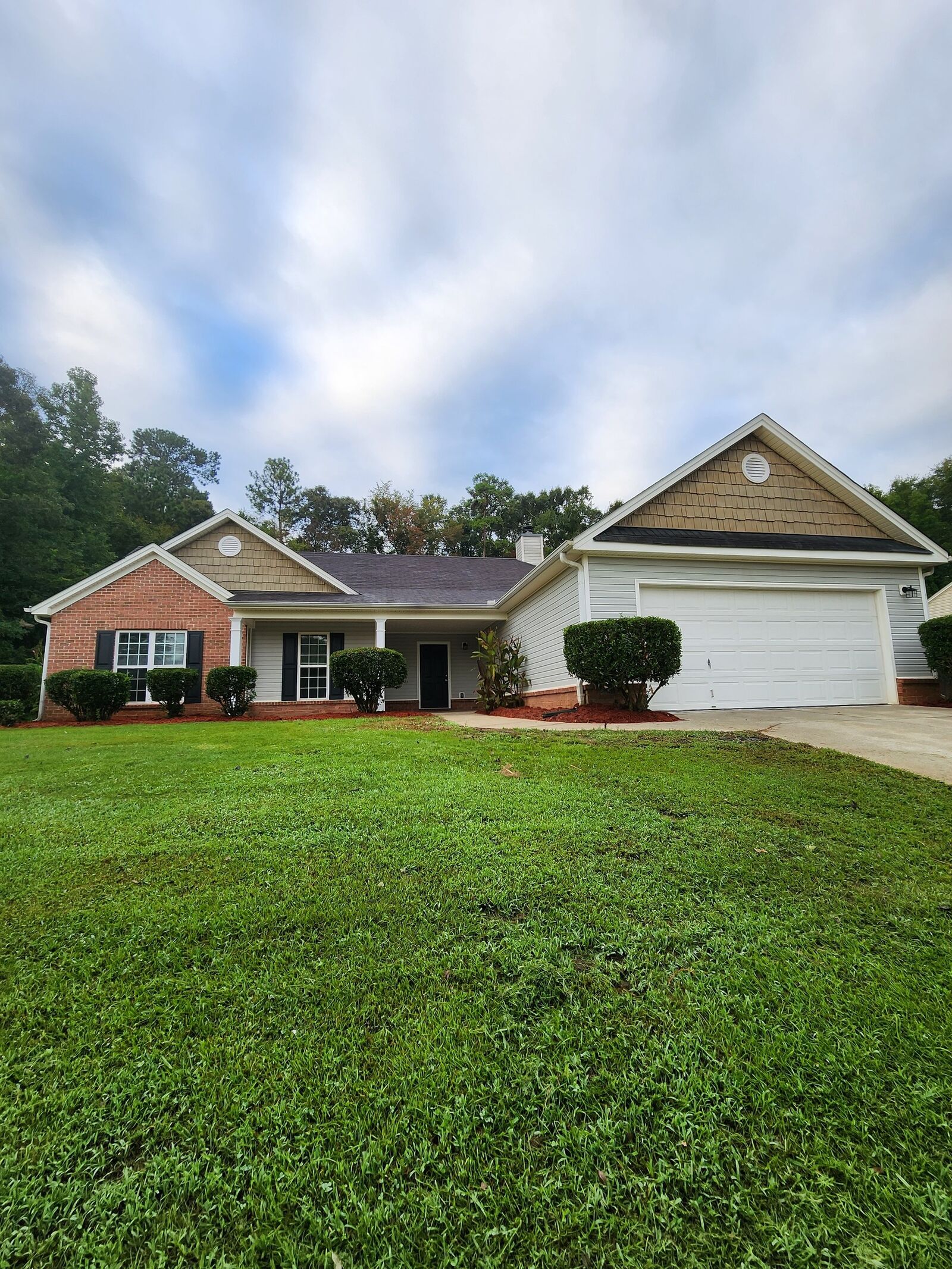 Property Photo: 231 Cabernet Street GA 30601