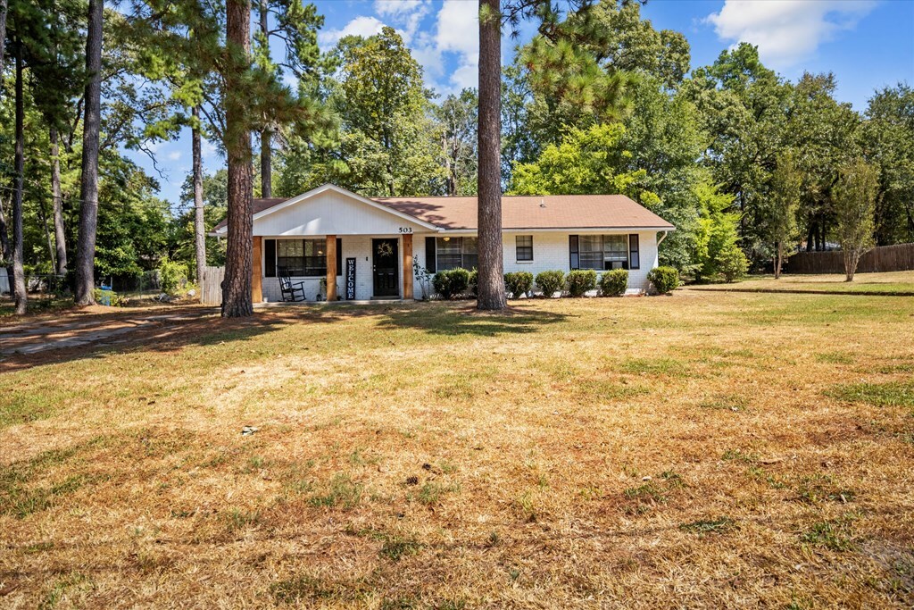 Property Photo: 503 Kemp Avenue TX 75901