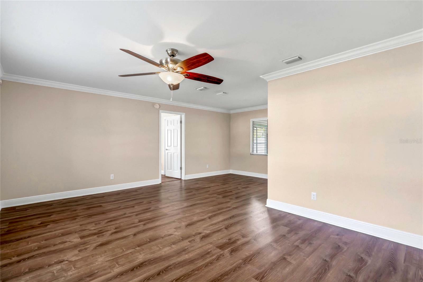 Property Photo:  419 Springview Drive  FL 32773 