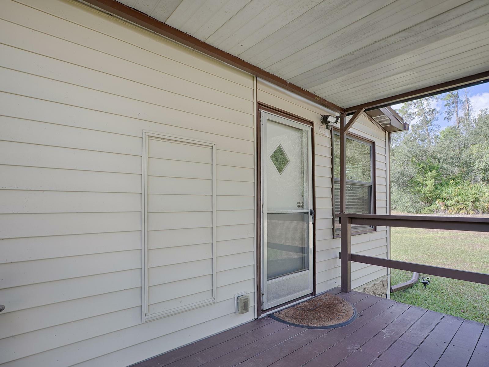 Property Photo:  41000 Posey Drive  FL 32736 