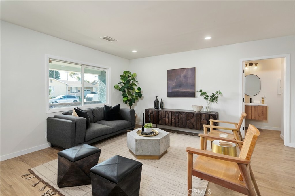 Property Photo:  322 Woodland Drive  CA 90732 