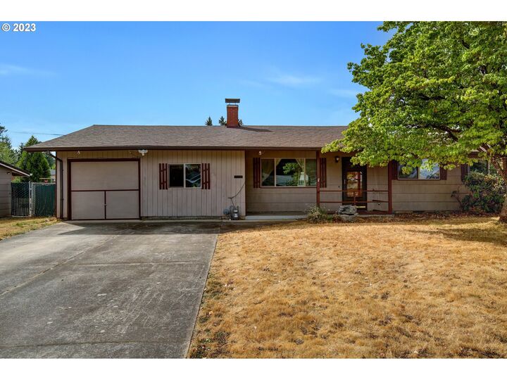 13256 SE Alder St  Portland OR 97233 photo