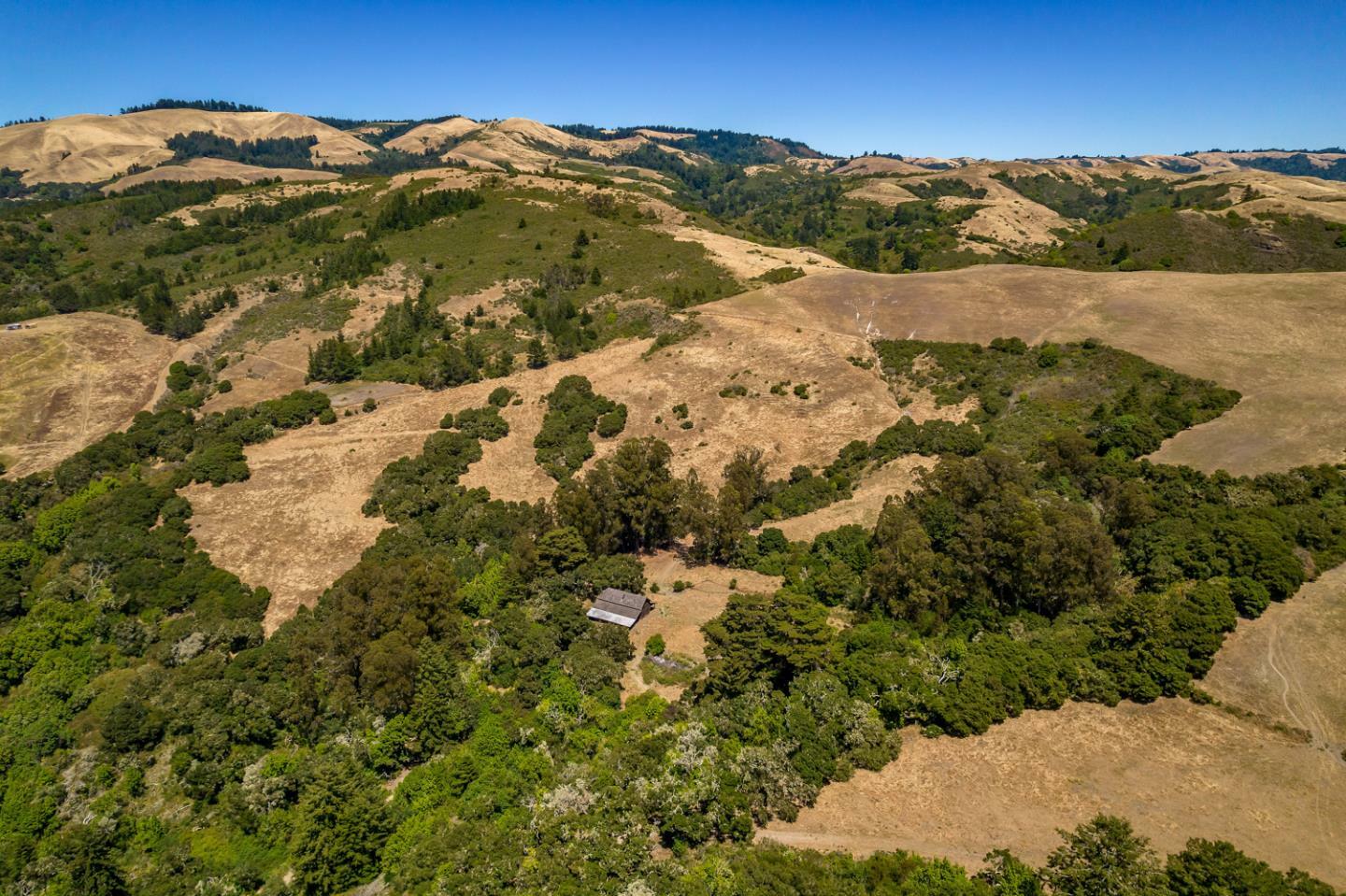 Property Photo:  1900 Bear Gulch Road  CA 94074 