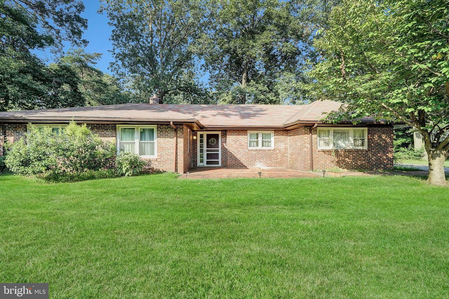 Property Photo: 27 Litle Avenue NJ 08075