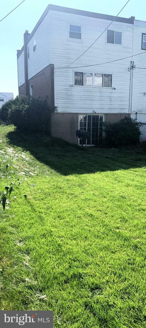 Property Photo: 825 Lawler Street PA 19116