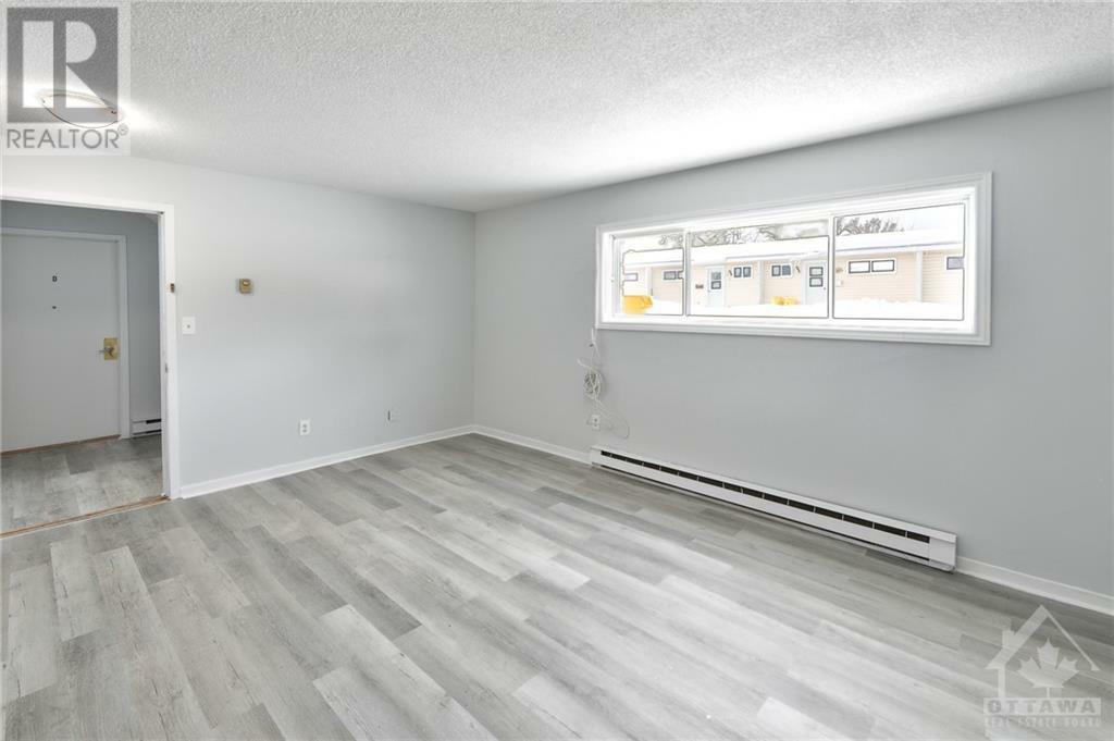 Property Photo:  55/59 Mohns Avenue  ON K8H2H1 
