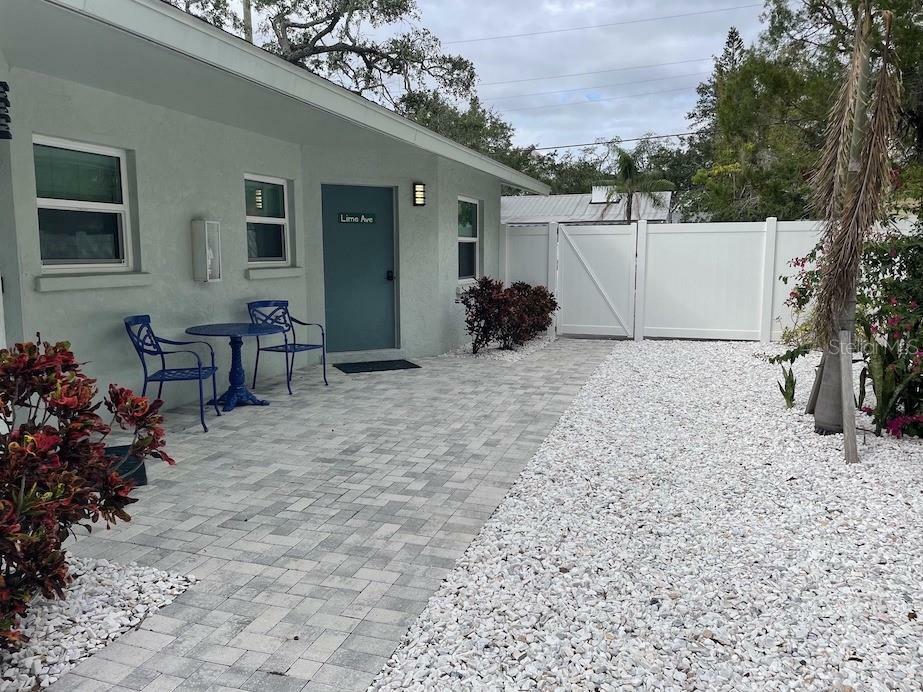 Property Photo:  1912 Morrill Lime  FL 34236 