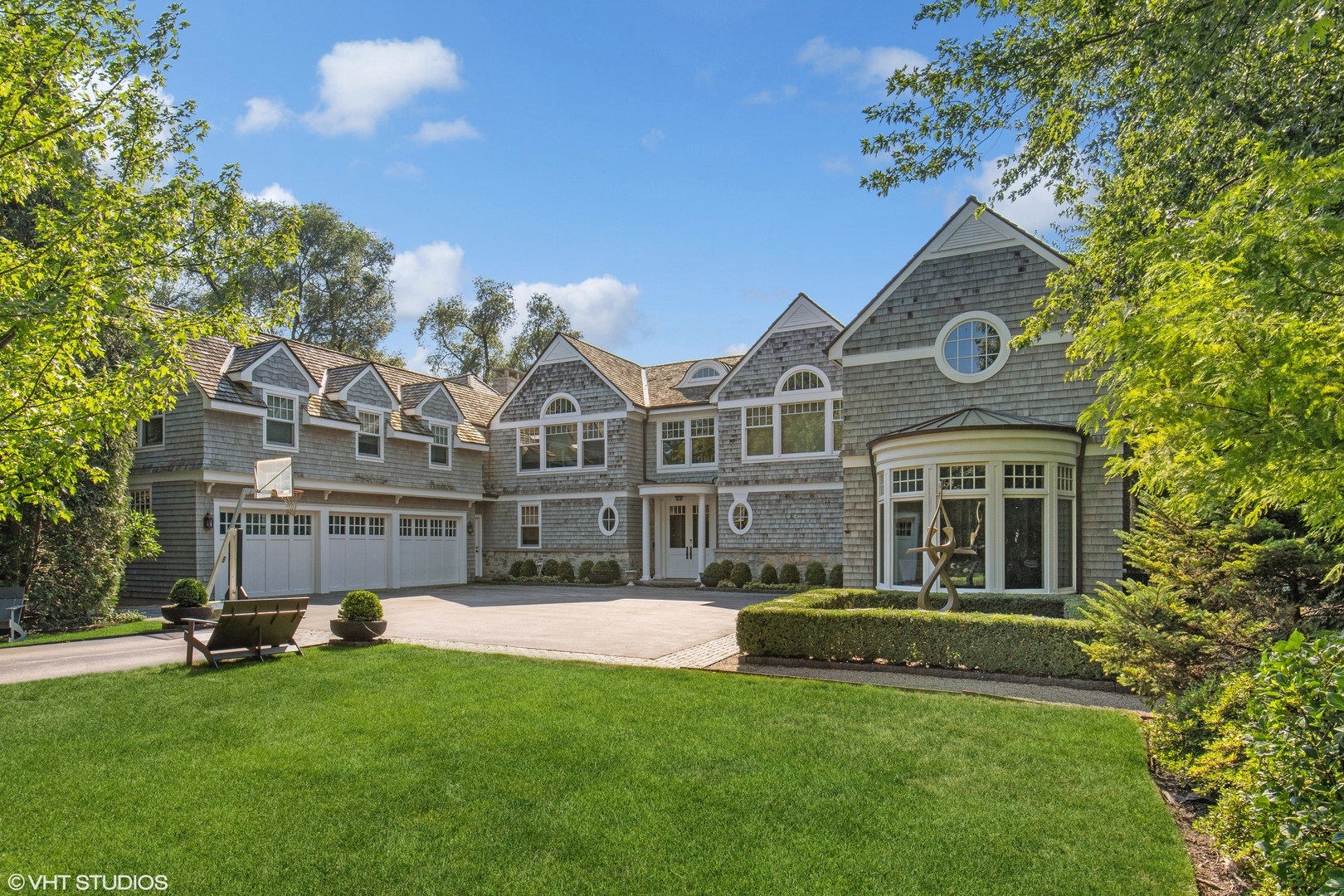Property Photo: 346 Grove Street IL 60022