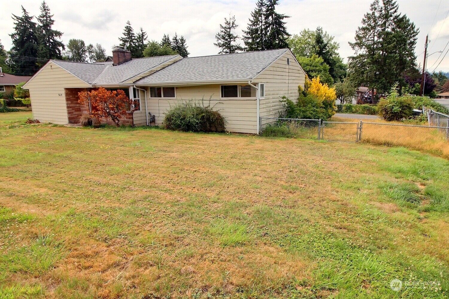 Property Photo: 3619 Talbot Road S WA 98055