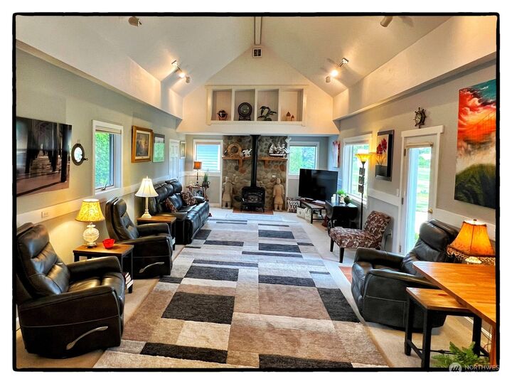 Property Photo: 16575 Green Lane WA 98233