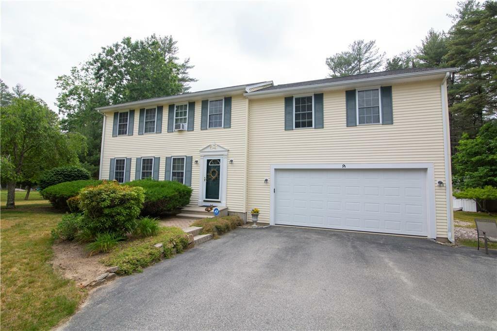 Property Photo:  9 O'Rieley Ct  RI 02894 