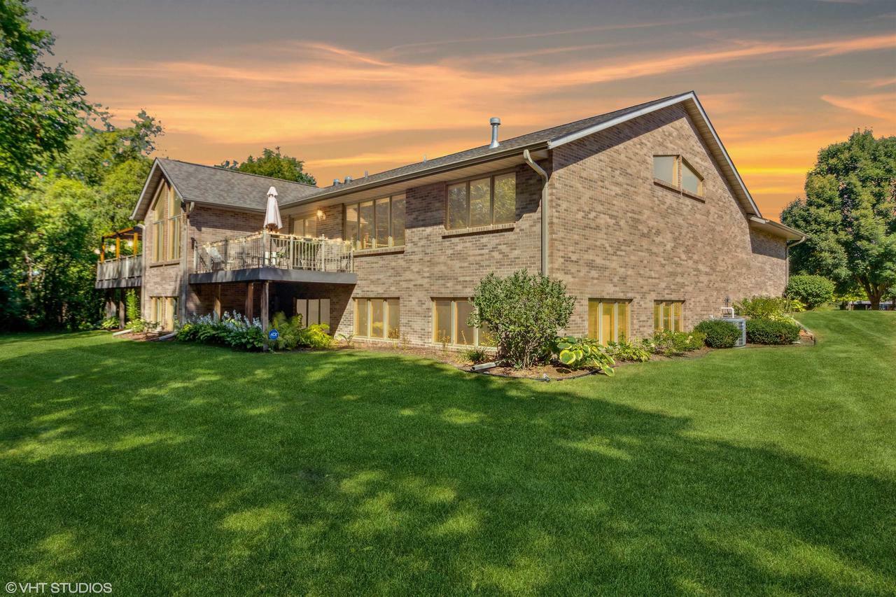 Property Photo:  12044 Summit Court  IL 61072 