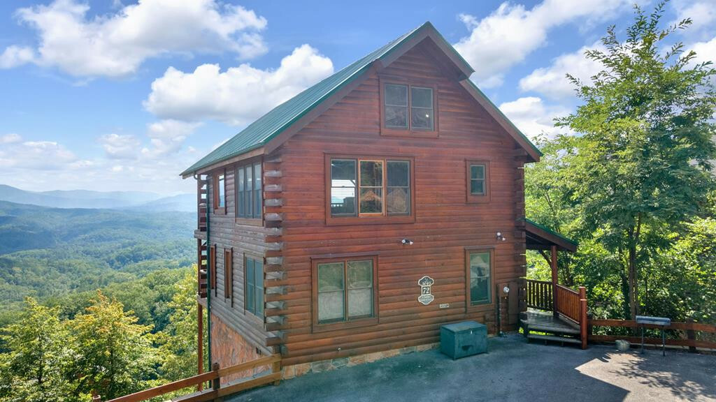 Property Photo: 3045 Legacy Vista Drive TN 37862