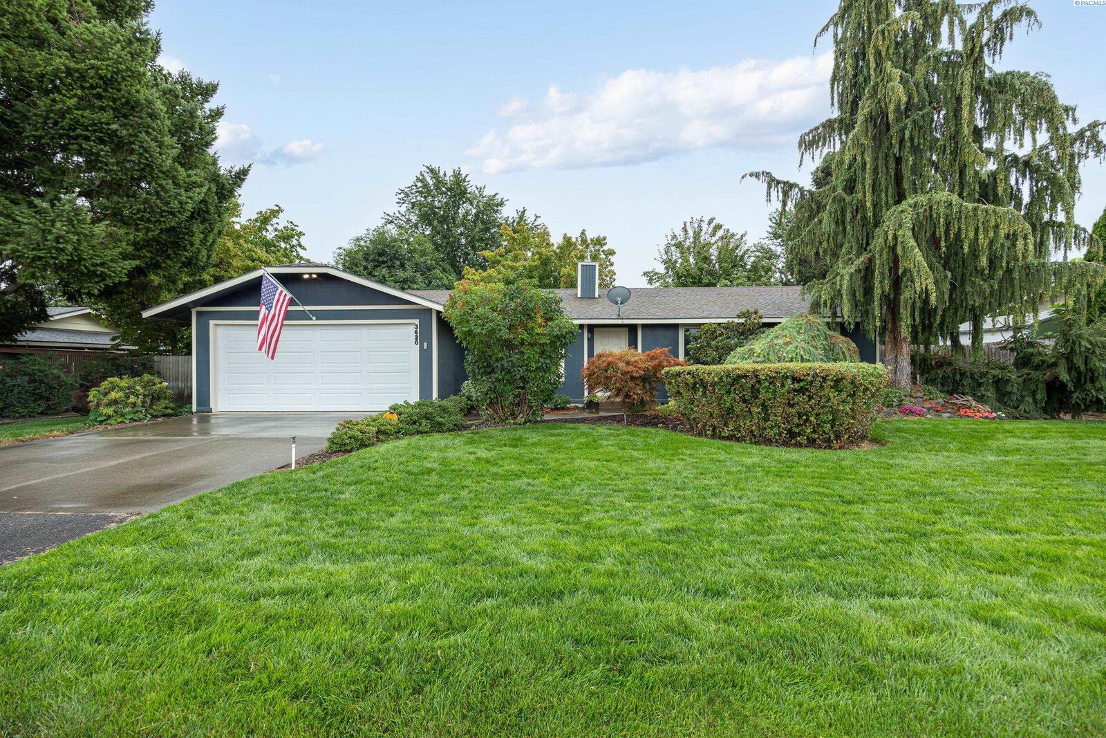 Property Photo: 3620 W Wernett Rd WA 99301-2556