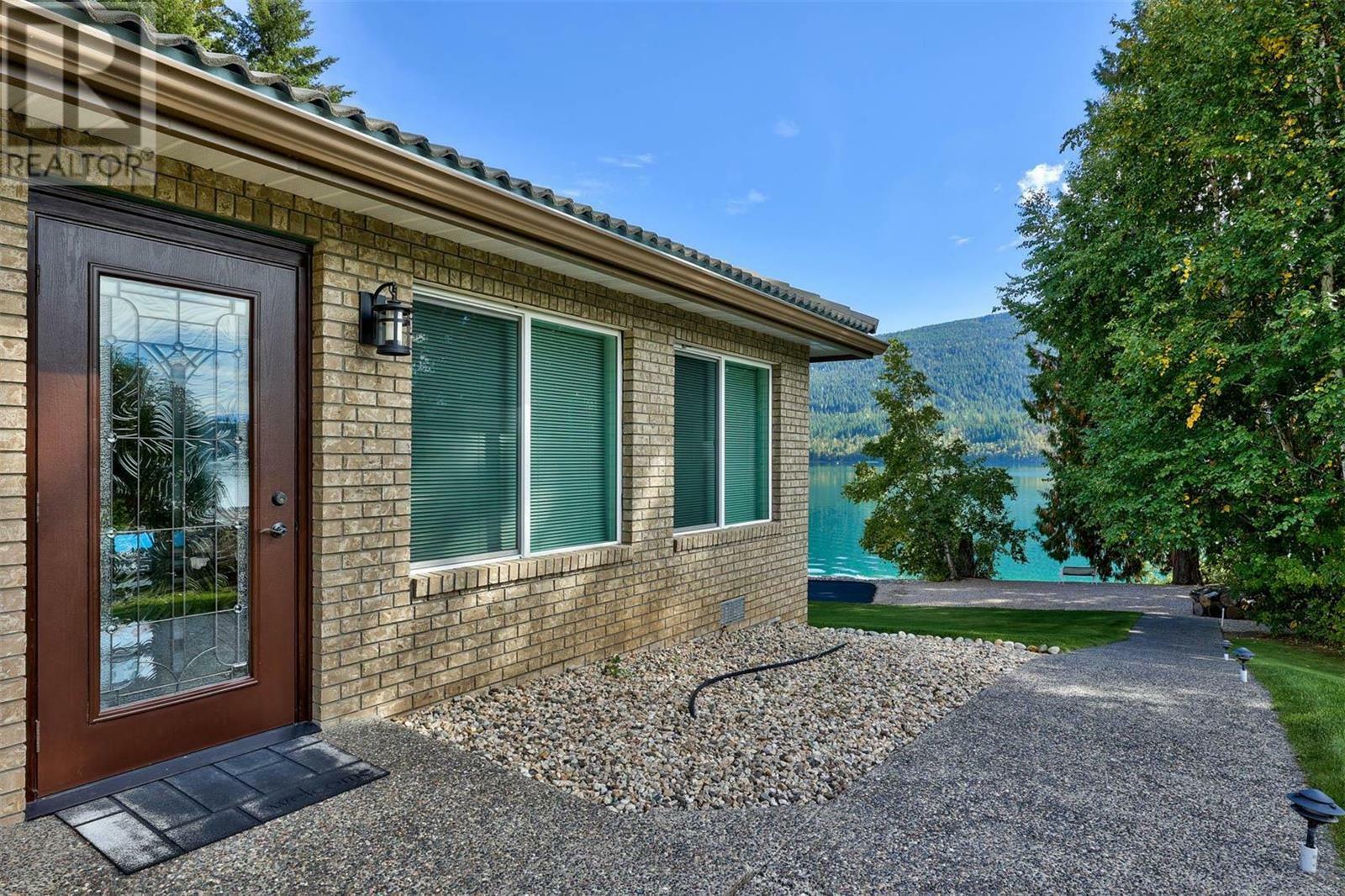 Property Photo: 3886 Parri Road BC V0E2W1