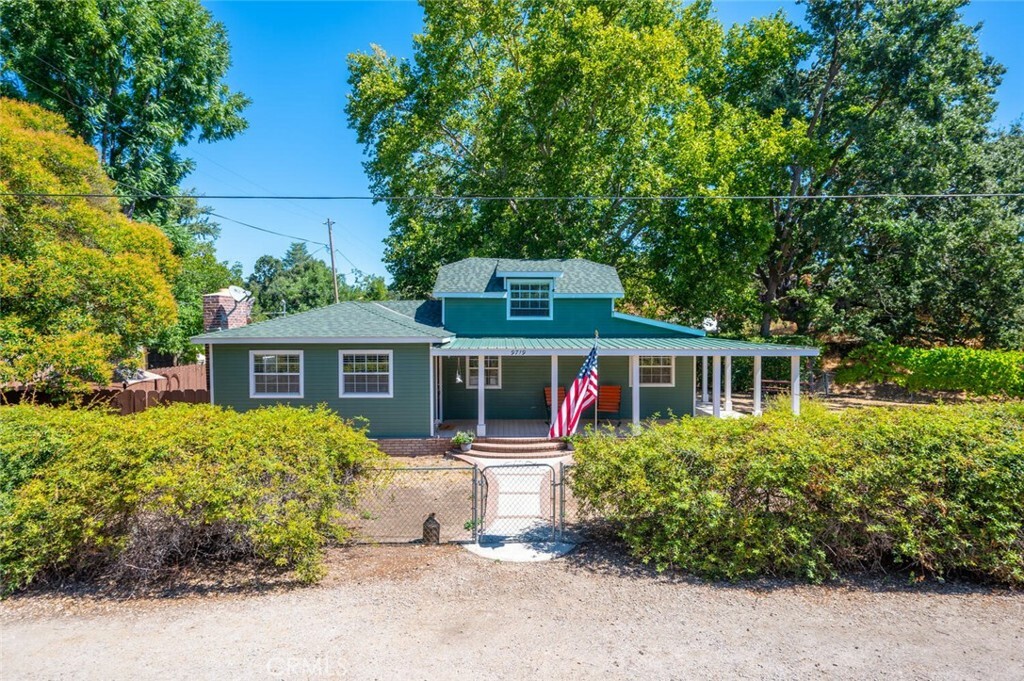 Property Photo: 9719 Margarita Avenue CA 93453